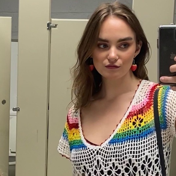 Meet your Posher, Julia - Picture 2 of 3